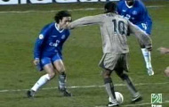 Video: Bàn thắng 'vi diệu' của Ronaldinho vs Chelsea