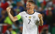 HLV Loew nói gì về việc Schweinsteiger giã từ đội tuyển?