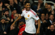 Ibra 'đứng ngồi không yên' trước pha đi bóng của Rashford
