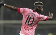 Ơn trời, Paul Pogba đã có mặt ở Manchester!