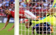 Tội đồ Fellaini không thể ngăn Ibrahimovic có danh hiệu đầu tiên tại Manchester United