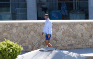 Xa MU, Ryan Giggs sầu đời bỏ dở kỳ nghỉ