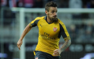 Hàng thủ tan hoang, Wenger cầu cứu 'người thừa'