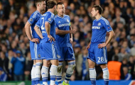 Antonio Conte gặp khó vì hàng thủ
