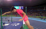 Cận cảnh nam VĐV Nhật Bản làm rơi xà vì 'thằng nhỏ' quá khủng