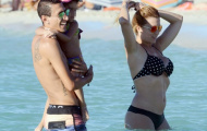 Di Maria 'trốn trại', đưa vợ xinh du hí