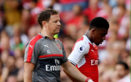 Sau Ramsey, Arsenal nhận thêm tổn thất