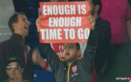 Nổi giận đòi Wenger từ chức, CĐV Arsenal choảng nhau với Leicester
