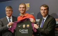Vừa đến, Cillessen đã thách thức Stegen