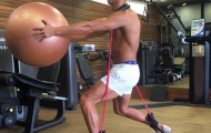 Ronaldo vùi mình trong phòng tập, sẵn sàng trở lại thi đấu