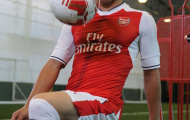 Chùm ảnh: Tân binh Nhật Bản ra mắt Arsenal, ký hợp đồng với Stuttgart