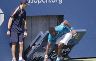 Gael Monfils suýt bị đồng hồ đè gãy chân ở US Open