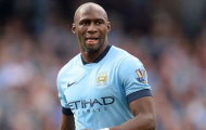 Man City chia tay thêm trung vệ