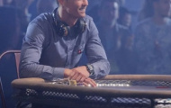 Ronaldo đánh bại diễn viên Aaron Paul trên bàn poker