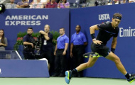 Nadal thi triển tuyệt chiêu đánh qua háng khiến đối thủ bó tay