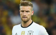 Huyền thoại Arsenal sốc khi Mustafi cập bến Emirates