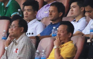 Đại diện CLB Manchester City xem V-League cùng bầu Hiển