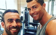 Người đàn ông thường xuyên chụp ảnh cùng Ronaldo là ai?