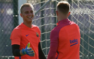 Ter Stegen chấn thương, Cillessen có trận ra mắt 