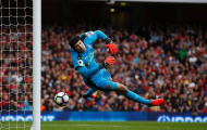 Phản lưới, siêu phẩm và Penalty, Arsenal nhọc nhằn hạ Southampton