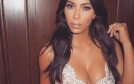 Choáng với loạt ảnh tự sướng nóng bỏng mắt của 'Kim siêu vòng ba'