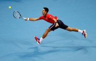 Djokovic khiến trọng tài 'hồn xiêu phách lạc'
