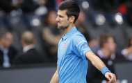 Chùm ảnh: Djokovic nhăn nhó rời Paris Masters