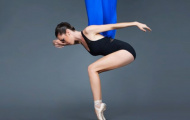 Đôi chân tuyệt đẹp của Chloe Glemot