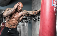 Video 'The Animal' Batista lấn sân sang MMA