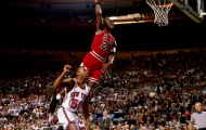 Top 10 pha dunk kinh điển của huyền thoại Michael Jordan