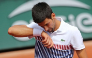 Djokovic lắc đầu ngao ngán rời Roland Garros