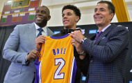 Lonzo Ball nhận 'núi áp lực' từ huyền thoại Magic Johnson