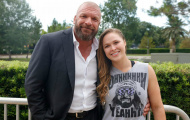 Chán UFC, đả nữ Rousey sắp tái xuất ở WWE?