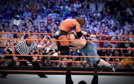 Top 15 chiêu 'chết người' buộc WWE cấm đô vật sử dụng