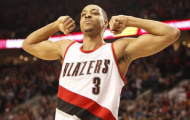 CJ McCollum nhận bản hợp đồng khủng từ Châu Á