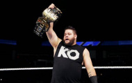 Owens hé lộ lý do trở thành đô vật WWE