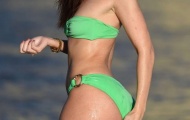 Bờ mông tròn tuyệt tác của Jennifer Metcalfe