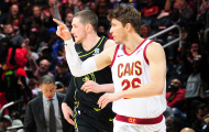 Clip nóng: Cavaliers thắng trong ngày 'thánh ném' Korver lên đồng