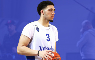 Em trai Lonzo Ball gây sốc khi góp mặt tại NBA Draft 2018