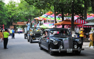 Mãn nhãn hàng trăm xế cổ tụ hội cuối tuần tại Sài Gòn