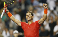 Nadal vào tứ kết Rogers Cup, Djokovic đập vợt vì bị loại