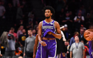 Chùm ảnh: Tiếp tục nếm mùi thất bại, Sacramento Kings ngậm ngùi giúp Denver Nuggets giữ vững ngôi đầu bảng