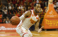 'Thủ lĩnh' Trevon Hughes giúp Saigon Heat vượt qua CLS Knights