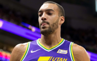 Sao Utah Jazz đi vào lịch sử sau khi bị đuổi khỏi sân