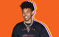 Nick Young bị cáo buộc đấm vào 'tinh hoàn' và lấy điện thoại của người hâm mộ