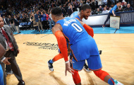 Khoảnh khắc diệu kỳ của Paul George giúp Thunder thoát hiểm ngoạn mục