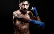 Amir Khan: “Vì con nên tôi phải tiếp tục chiến đấu”