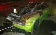 Người đẹp chỉ biết ‘câm nín’ xót xa chứng kiến siêu xe Lamborghini Gallardo của mình bị lửa thiêu rụi