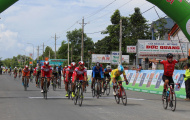 Chặng 3 giải xe đạp đồng bằng sông Cửu Long: Ngoại binh vượt trội tại đích đến.