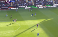 Sterling 'càn quét' tân binh Premier League